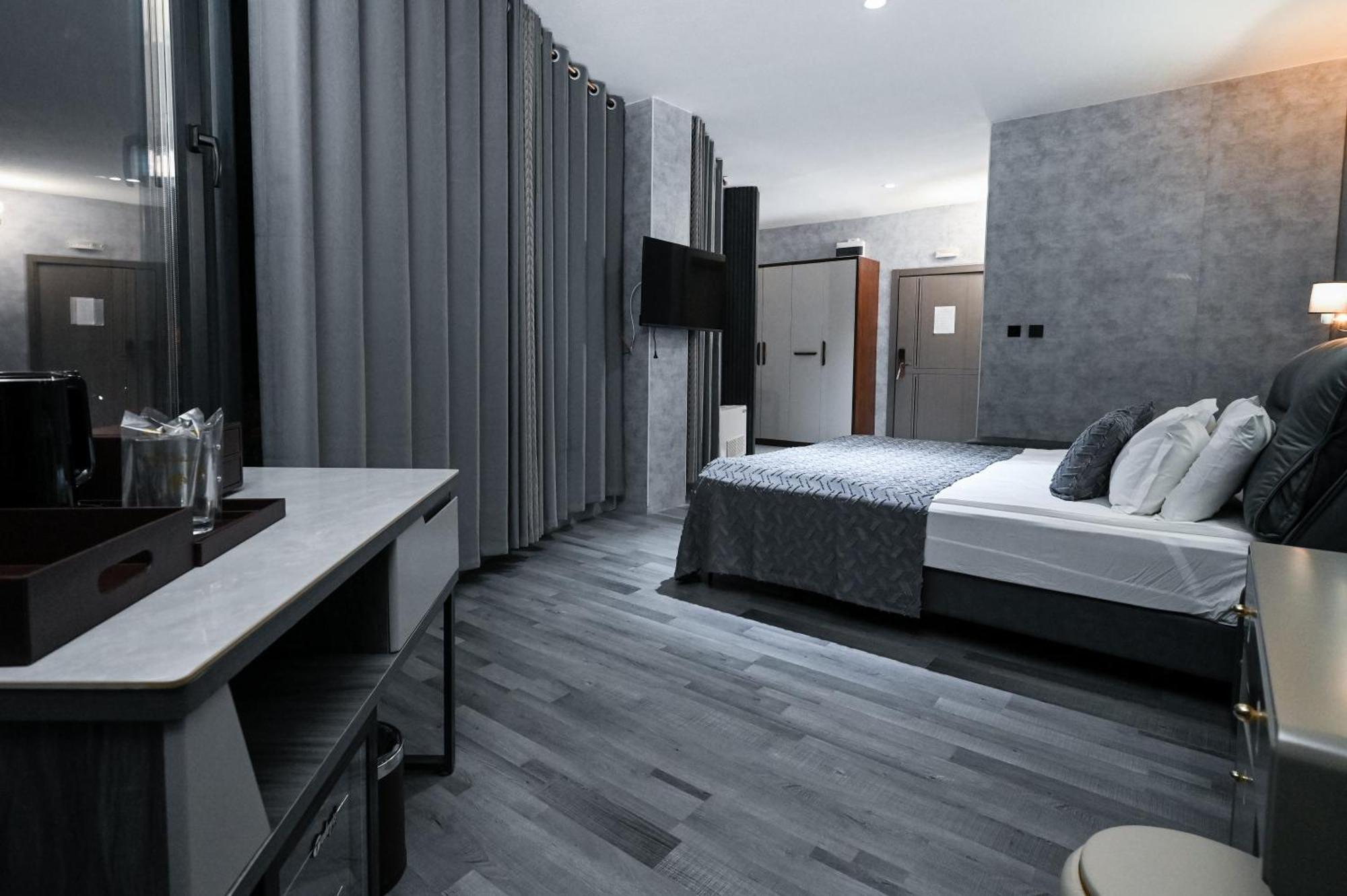Grey Star Hotel Negotino  Ngoại thất bức ảnh