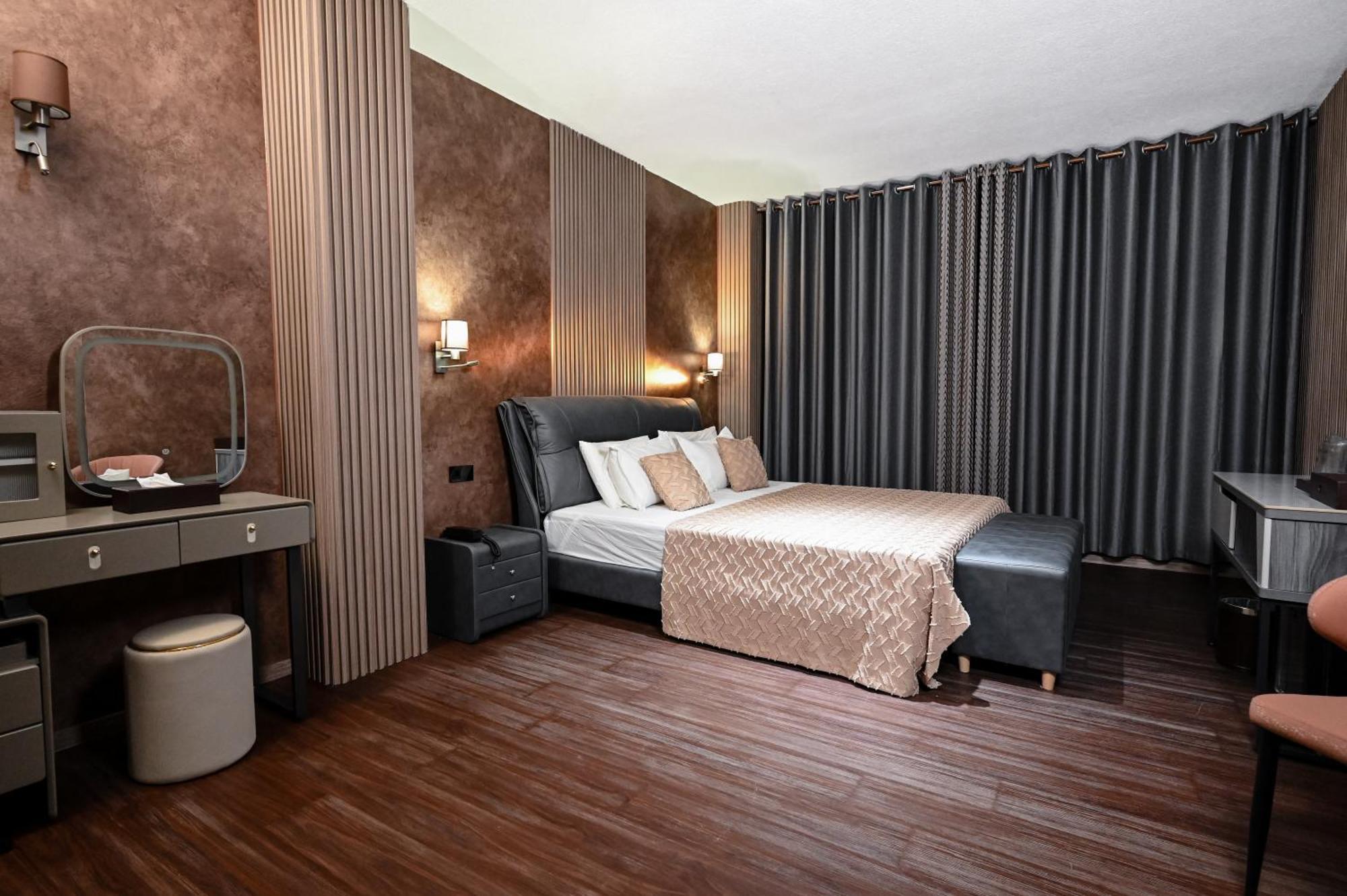 Grey Star Hotel Negotino  Ngoại thất bức ảnh